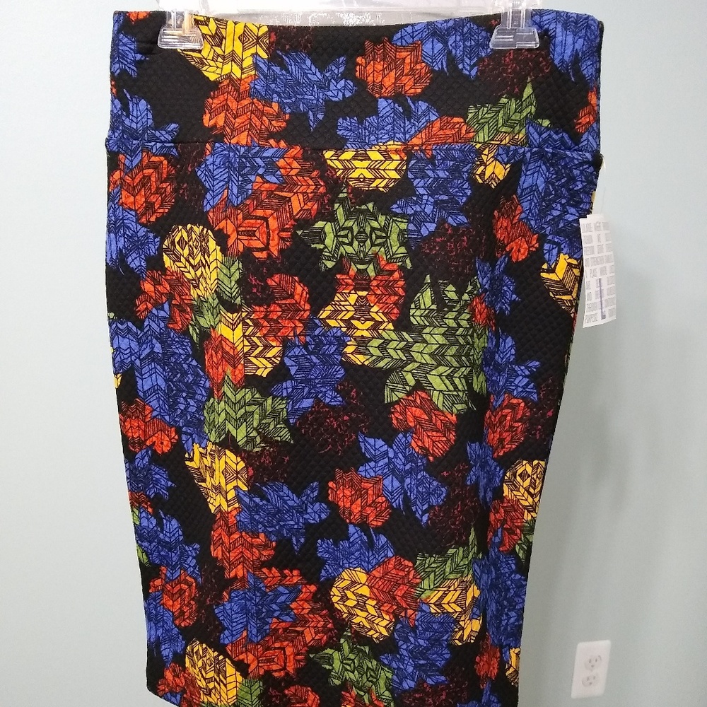 LuLaRoe Cassie Skirt NWT L Multi Color Quilted